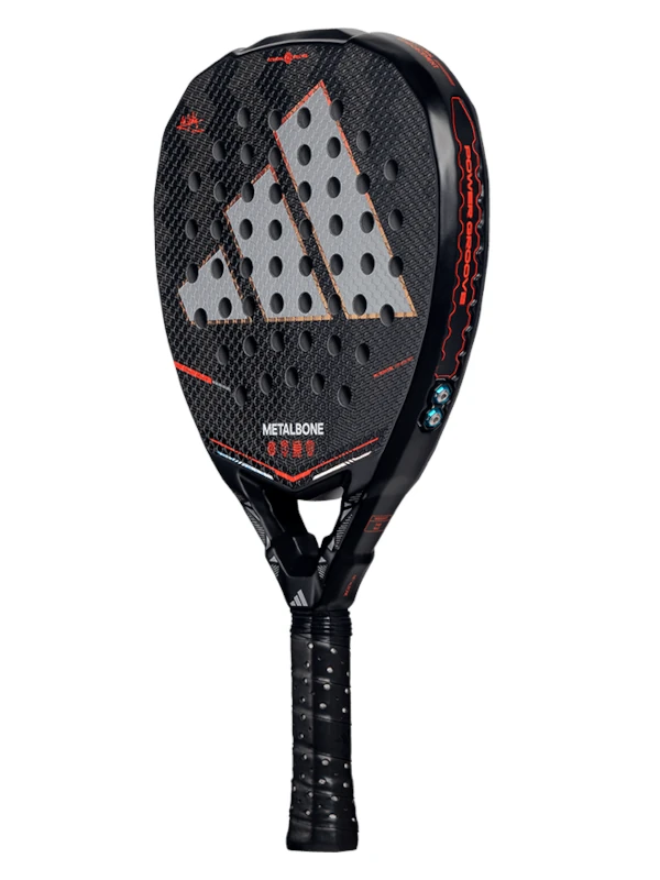 Adidas Metalbone 2026 padel racket used by Ale Galán